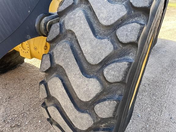 Main image John Deere 544L 15