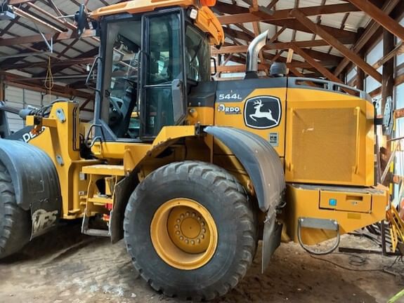 2019 John Deere 544L Equipment Image0