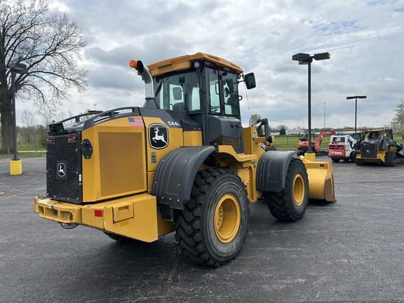 Image of John Deere 544L equipment image 2