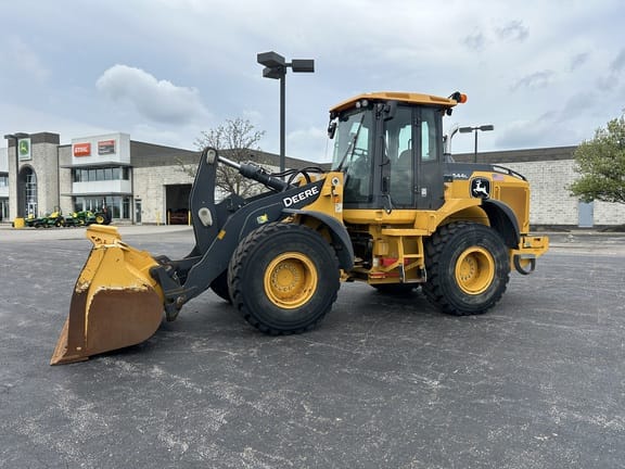 2019 John Deere 544L Equipment Image0