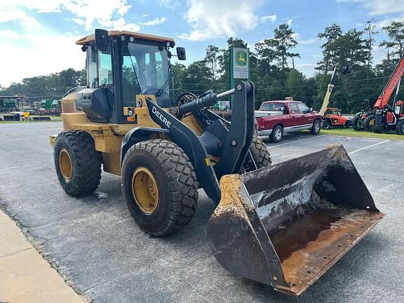 Image of John Deere 544L equipment image 3