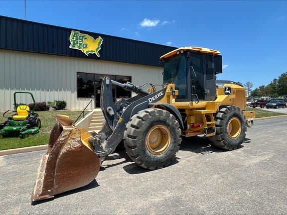 2019 John Deere 544L Equipment Image0