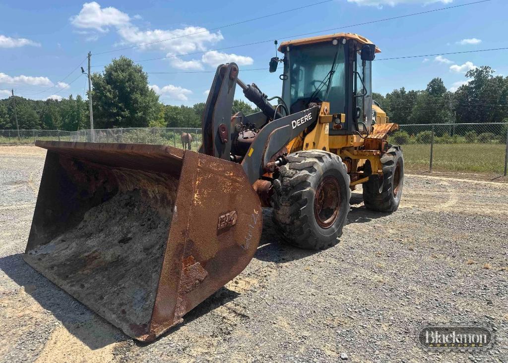 Image of John Deere 544L Primary image