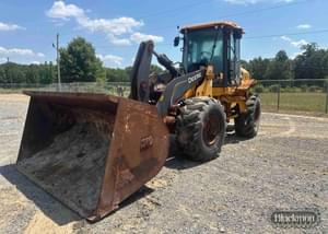 2019 John Deere 544L Image