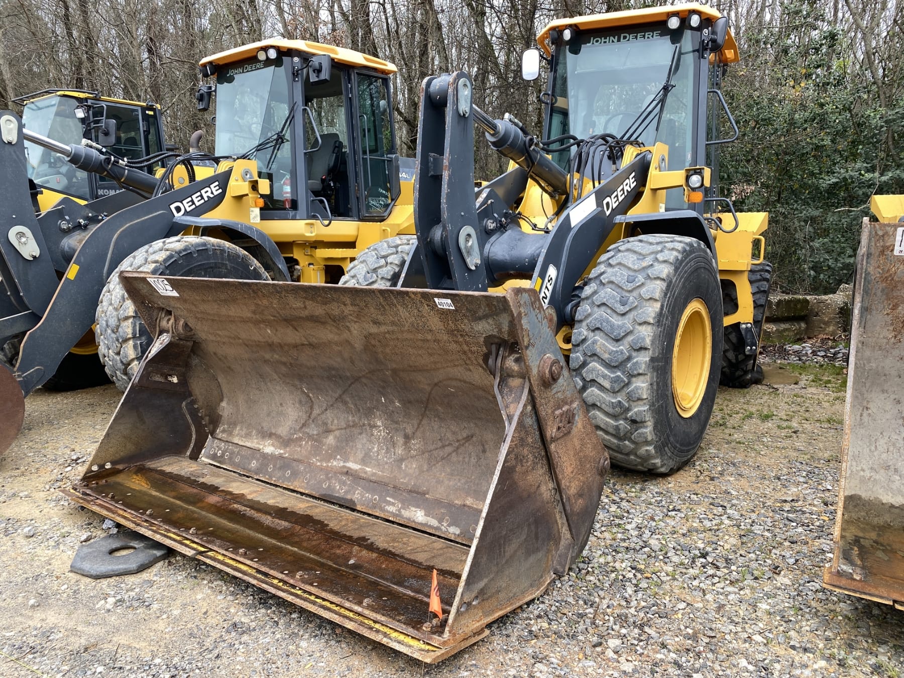 2019 John Deere 544L Equipment Image0