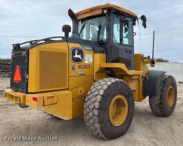 Image of John Deere 544L equipment image 4