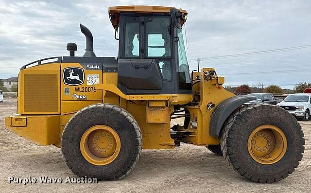 Image of John Deere 544L equipment image 3