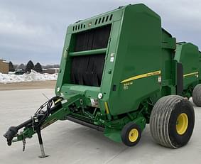 Main image John Deere 560M 7