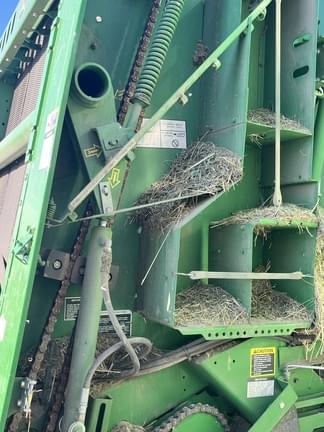 Image of John Deere 560M equipment image 4