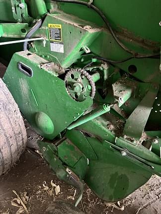 Image of John Deere 560M equipment image 4