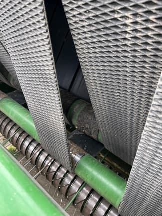 Image of John Deere 560M equipment image 4