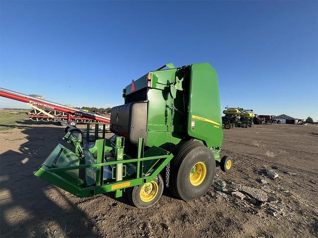 Image of John Deere 560M equipment image 3