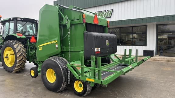 Image of John Deere 560M equipment image 3