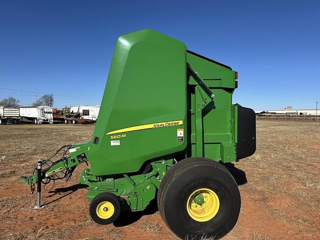 Image of John Deere 560M equipment image 1