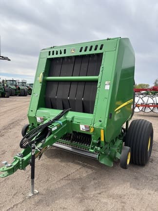 Image of John Deere 560M equipment image 2