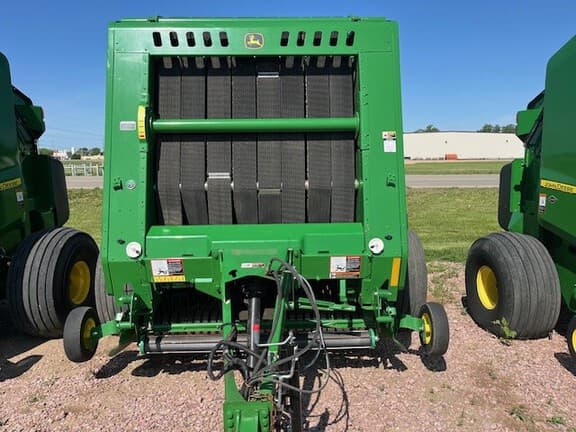 Image of John Deere 560M equipment image 3