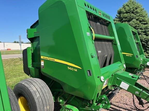 Image of John Deere 560M equipment image 2