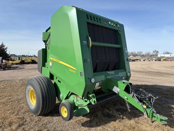 Image of John Deere 560M equipment image 3