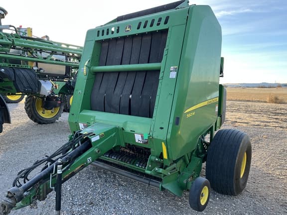 Image of John Deere 560M equipment image 1