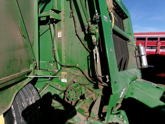 Image of John Deere 560M equipment image 4