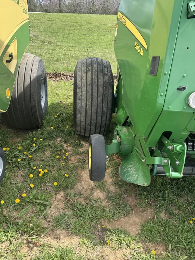 Image of John Deere 560M equipment image 1