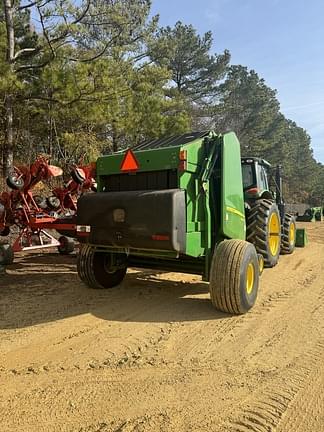 Image of John Deere 560M equipment image 2