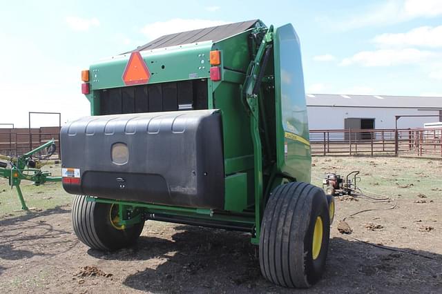 Image of John Deere 560M equipment image 2