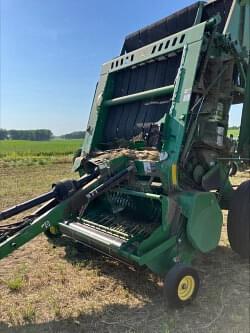 Image of John Deere 560M equipment image 4