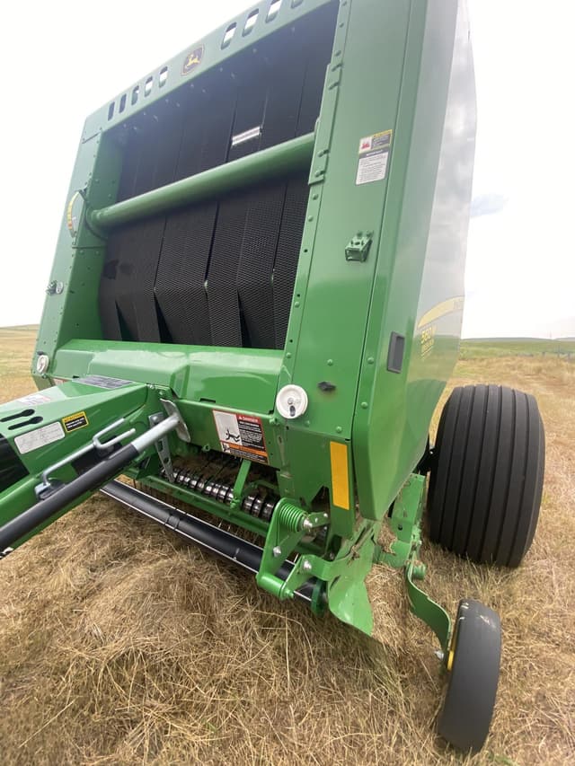 Image of John Deere 560M equipment image 1