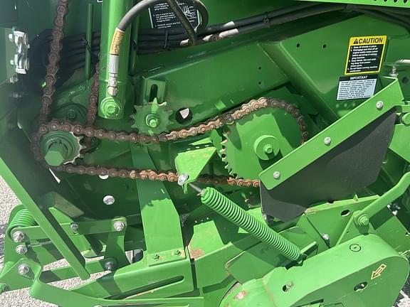 Image of John Deere 560M equipment image 4