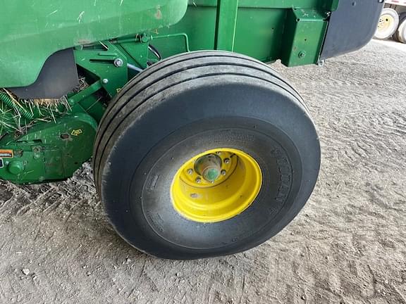 Image of John Deere 560M equipment image 4