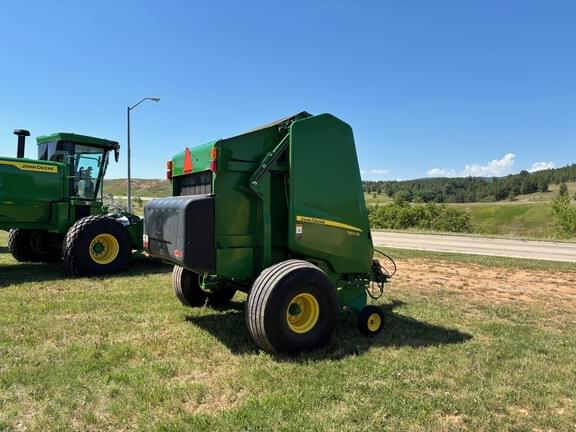Image of John Deere 560M equipment image 1