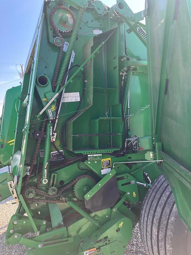 Image of John Deere 560M equipment image 1