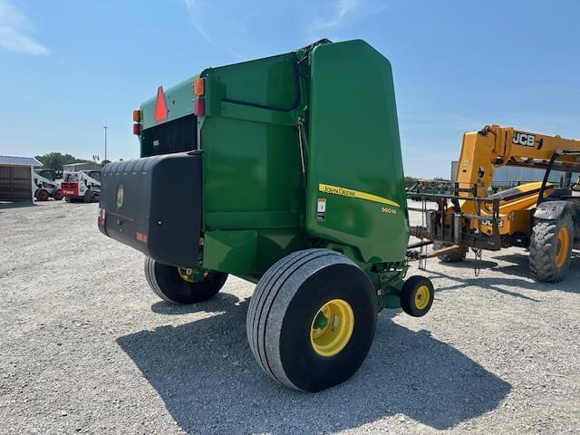 Image of John Deere 560M equipment image 4