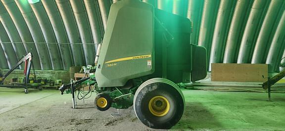 Image of John Deere 560M equipment image 4