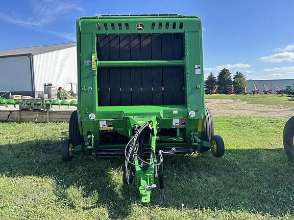 Image of John Deere 560M equipment image 4