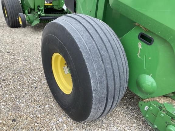 Image of John Deere 560M equipment image 2