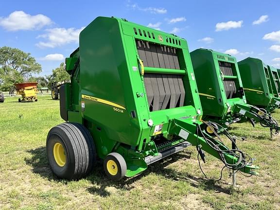 Image of John Deere 560M equipment image 4