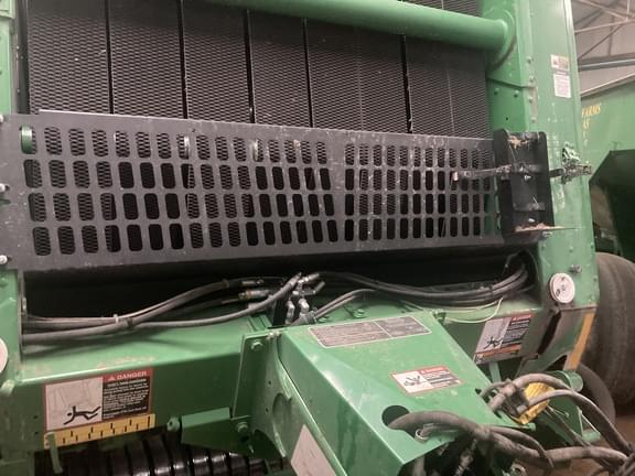 Image of John Deere 560M equipment image 3