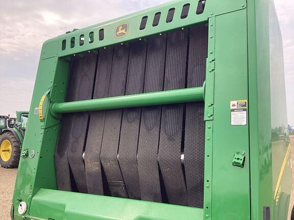 Image of John Deere 560M equipment image 4