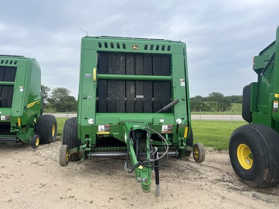 Image of John Deere 560M equipment image 1