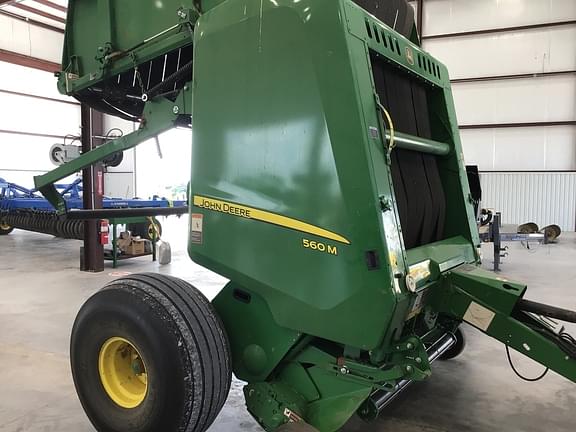 Image of John Deere 560M equipment image 2