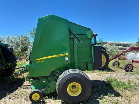 Image of John Deere 560M equipment image 1