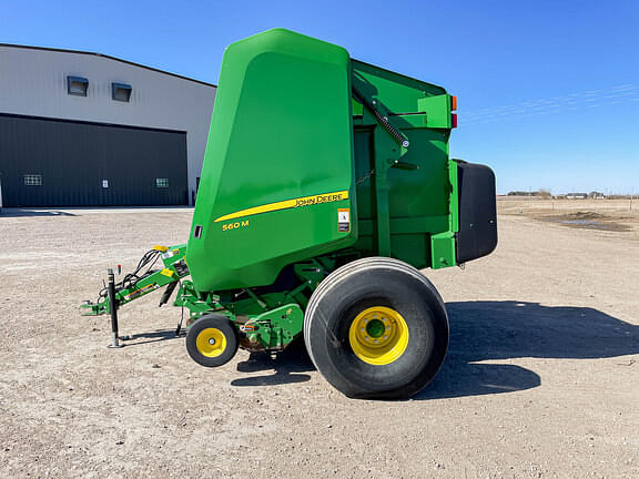 Image of John Deere 560M equipment image 3