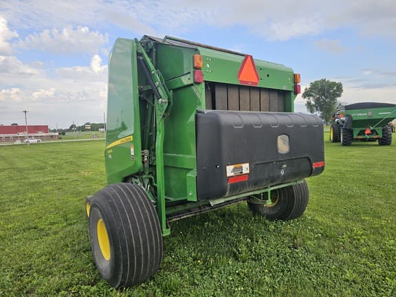 Image of John Deere 560M equipment image 2