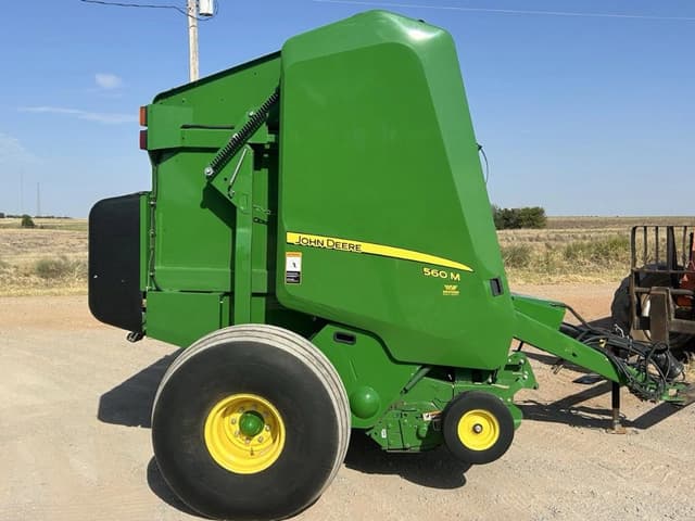 Image of John Deere 560M equipment image 1