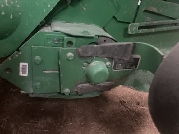 Image of John Deere 560M equipment image 2