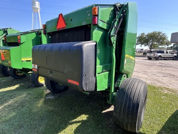 Image of John Deere 560M equipment image 2