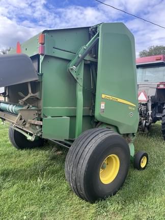 Image of John Deere 560M Image 1