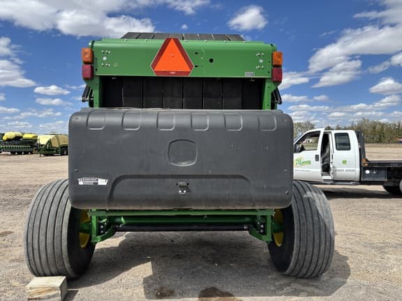 Image of John Deere 560M equipment image 4